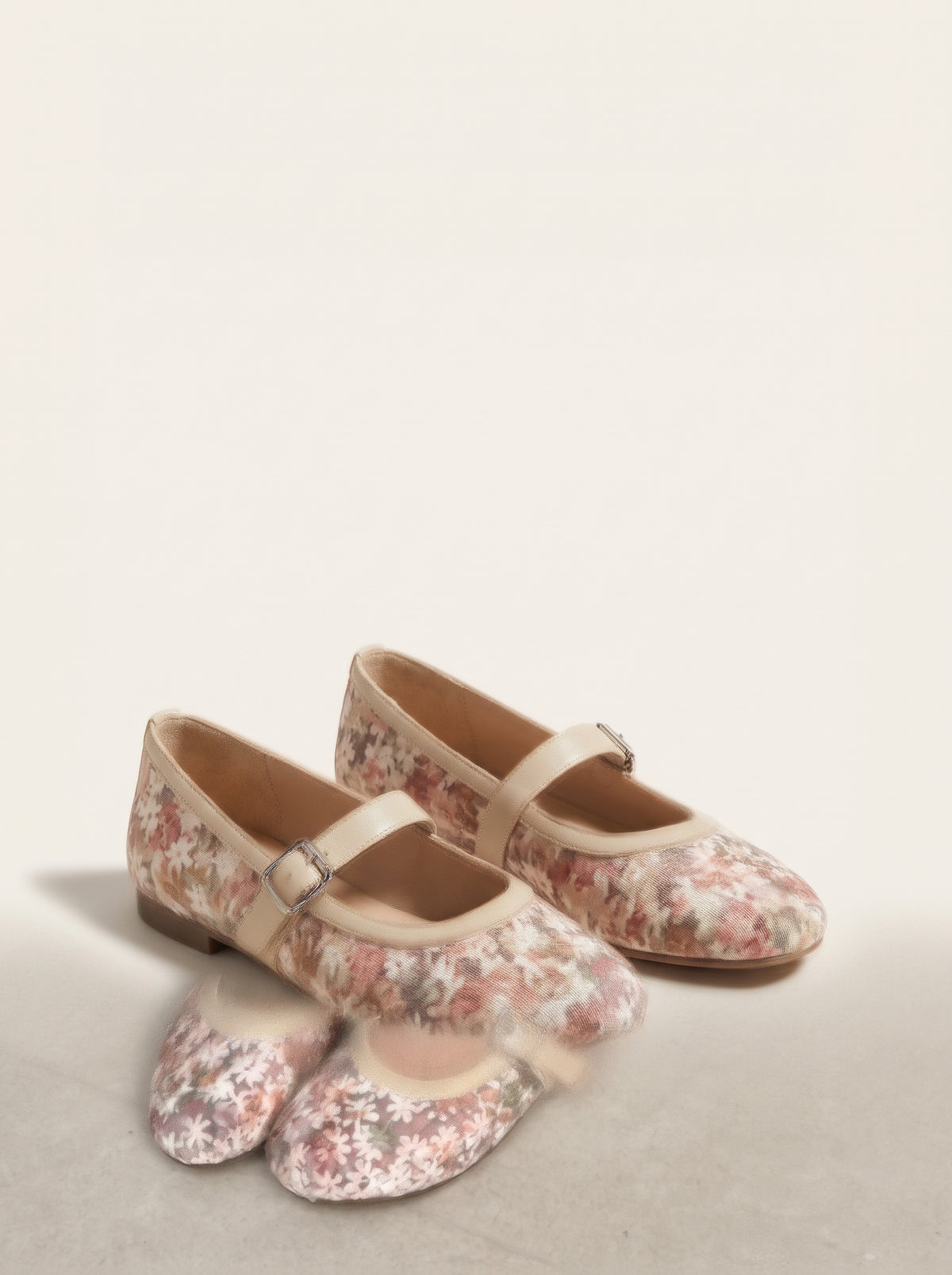 Ballerines babies Helen en résille brodée