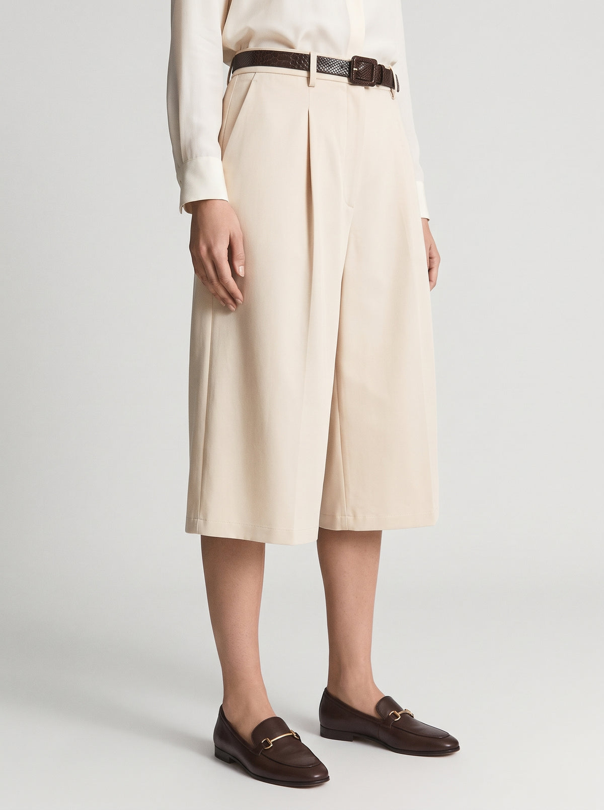 Florentine High-Waisted Bermuda Shorts with Snake Print Belt — Beige