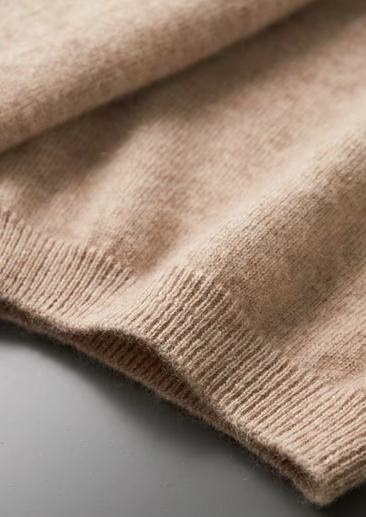 T-Shirt col rond classique en cachemire premium beige clair
