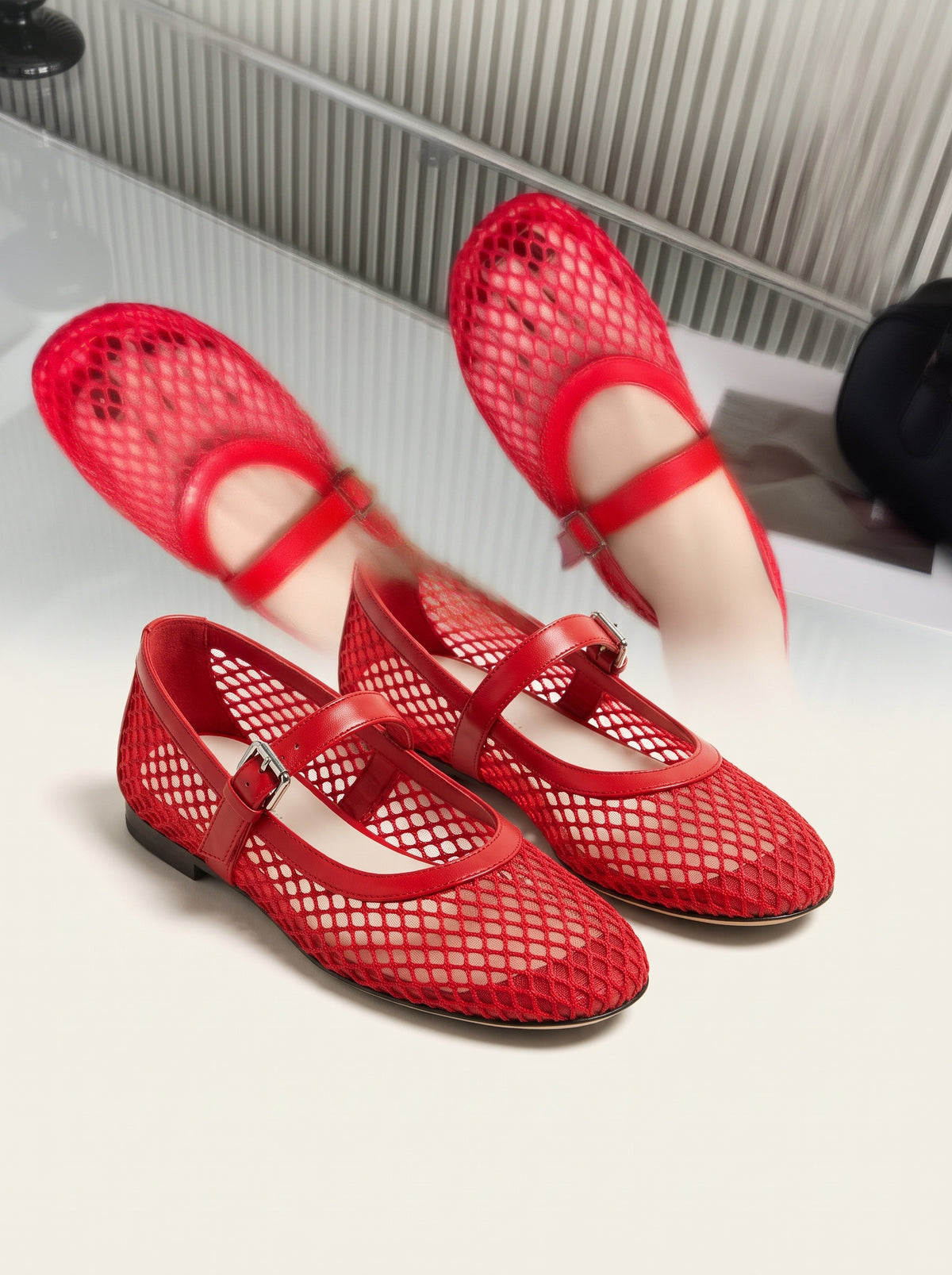 Ballerines Laurette ajourées à boucle - Rouge
