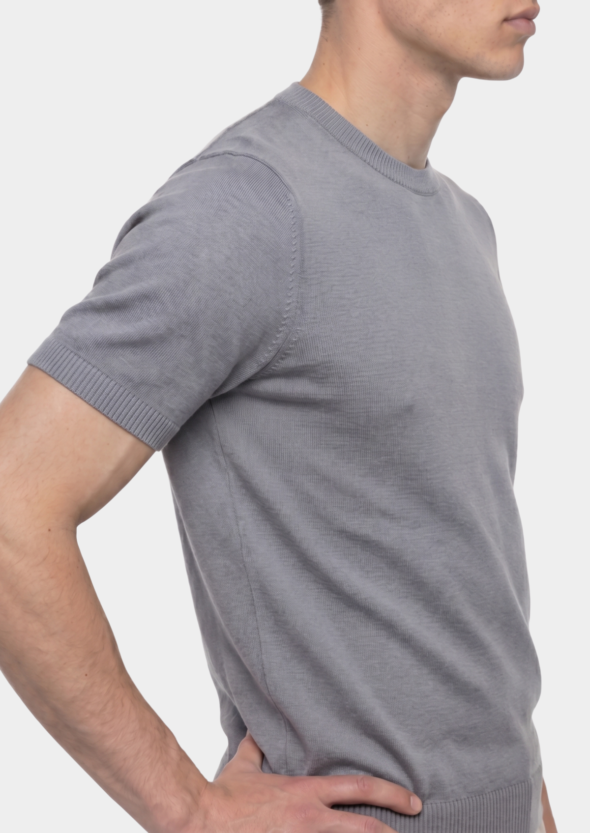 T-Shirt essentiel col rond en maille gris brume
