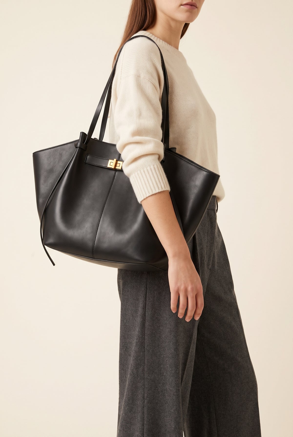 Sac porté épaule Brianna forme trapèze, vue portée
