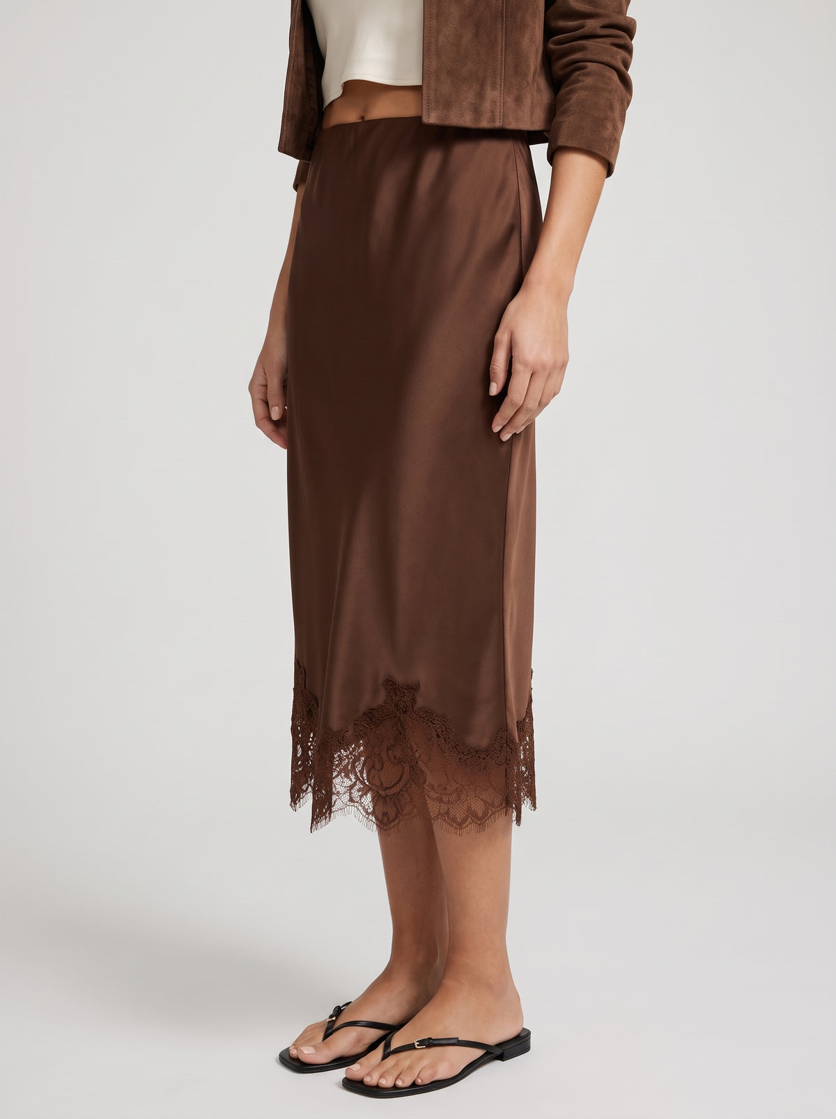 Jupe midi Dalila à fente latérale et dentelle
