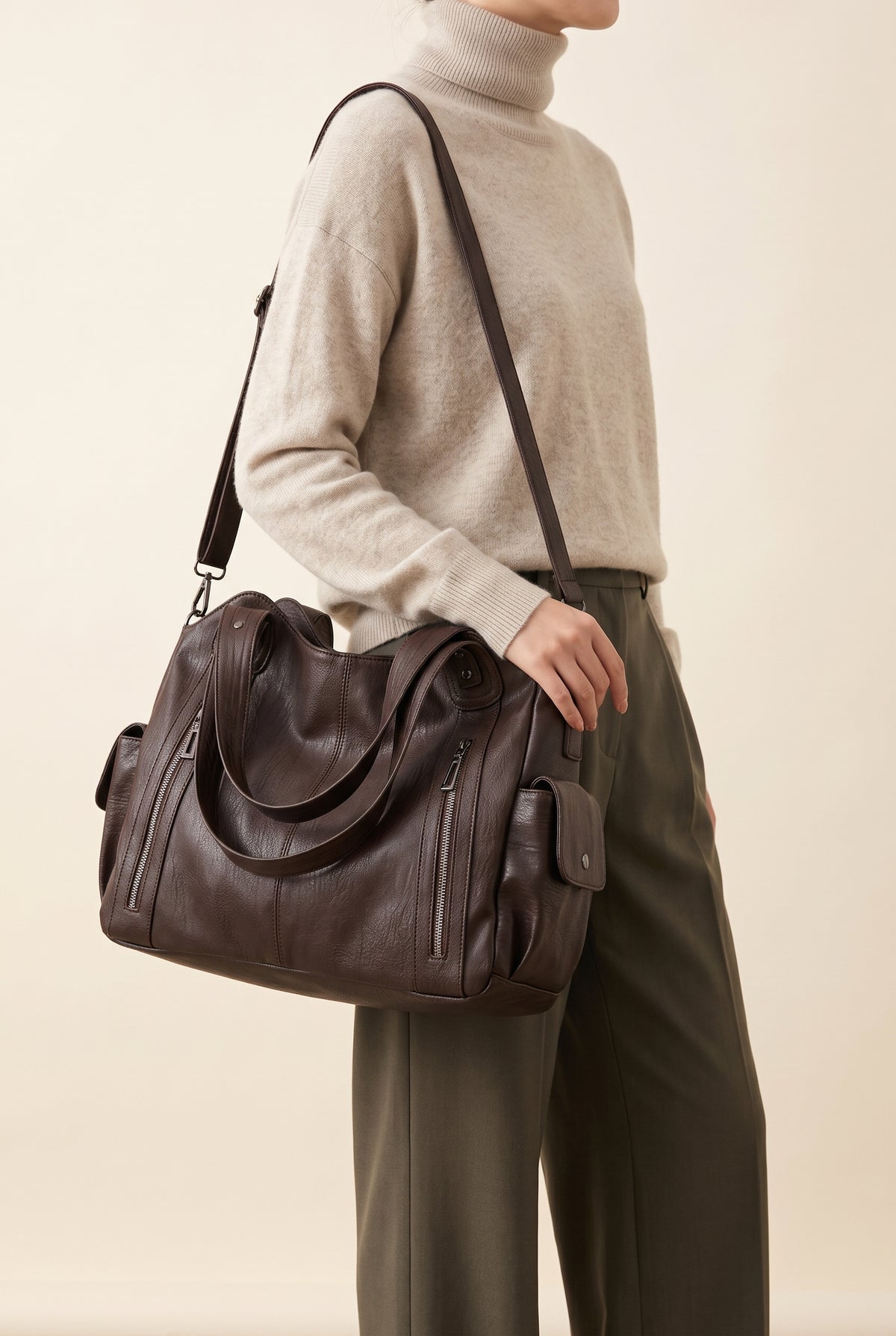 Sac porté épaule Kyla bicolore en effet cuir, vue portée