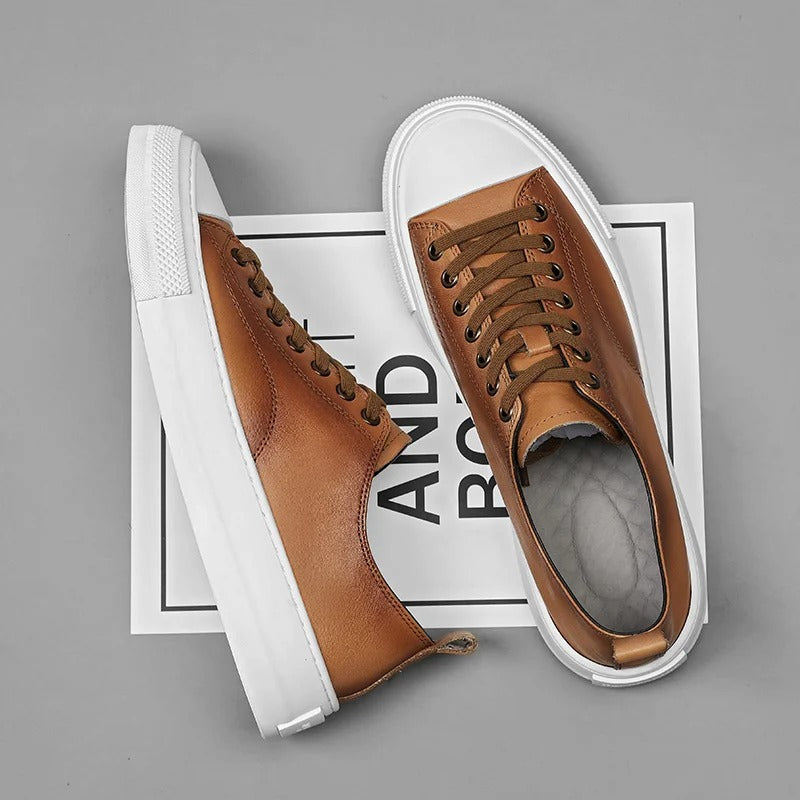 Le slip-on en cuir véritable de Tristan