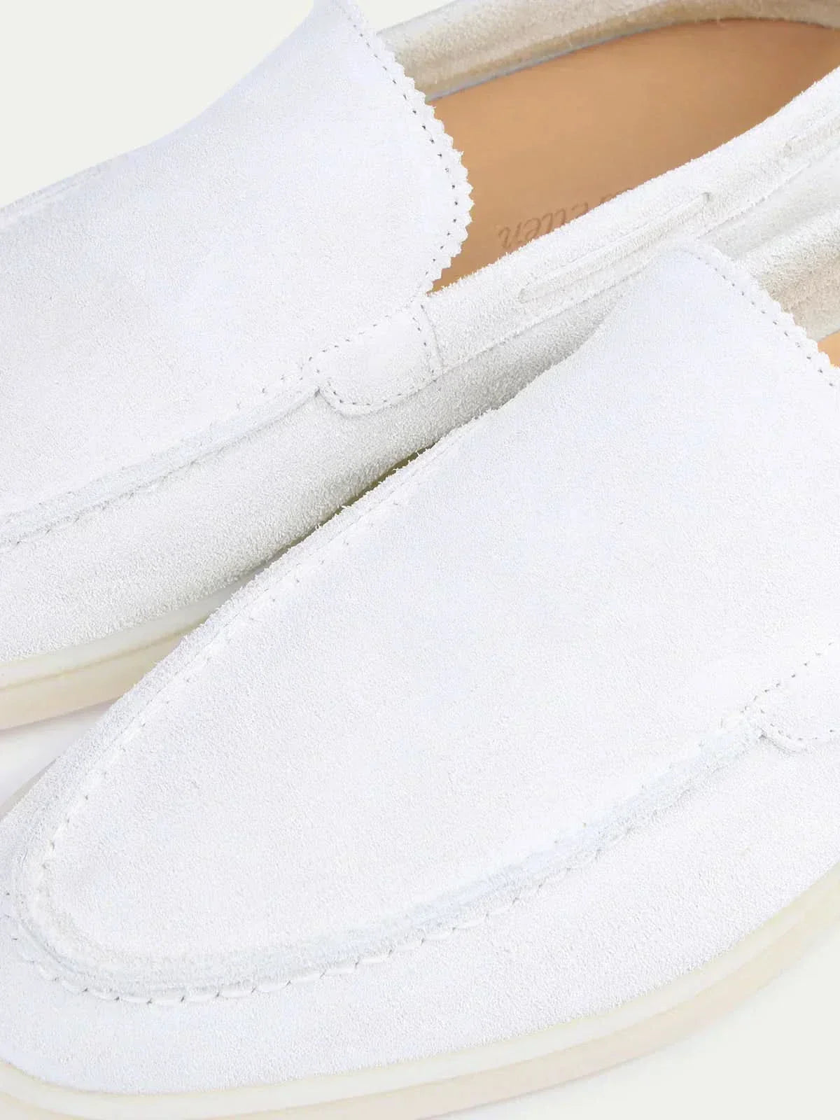 Mocassin blanc nacré — porté