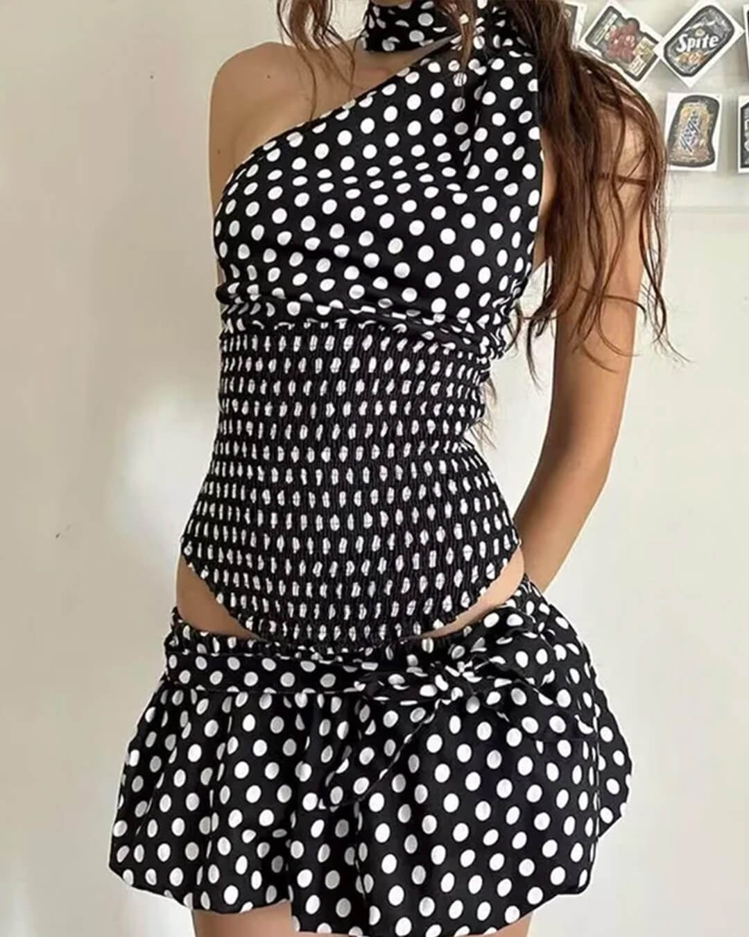 Mini-jupe Astrid à pois avec taille élastique