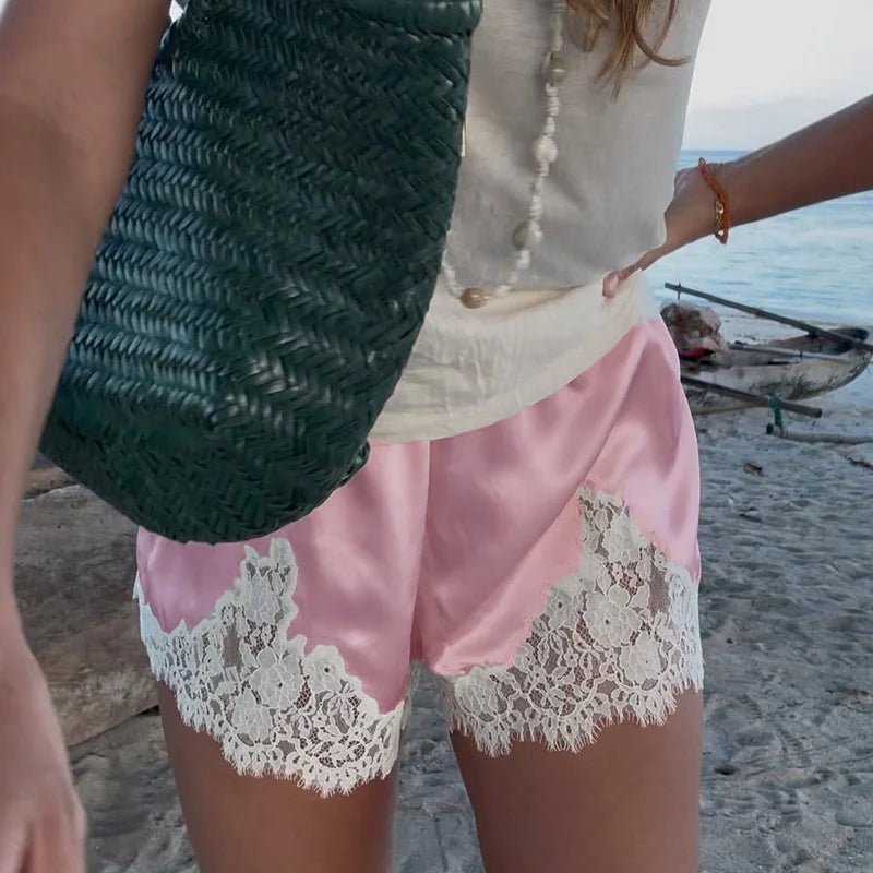 Short Janice en satin et dentelle