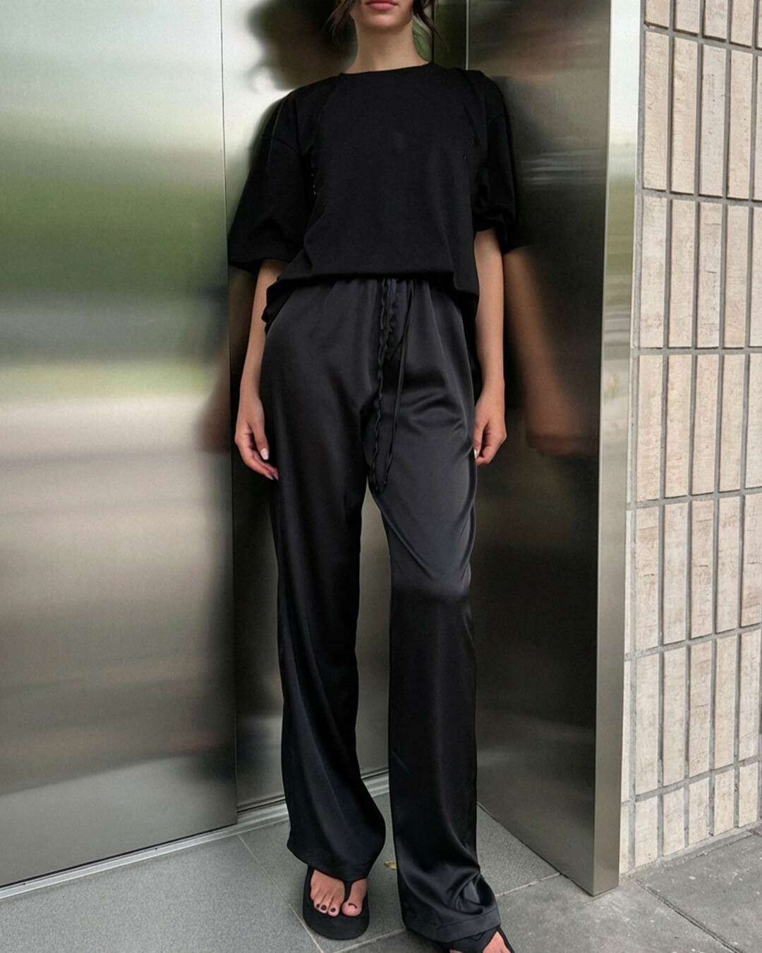 Pantalon large en satin taille haute Norma