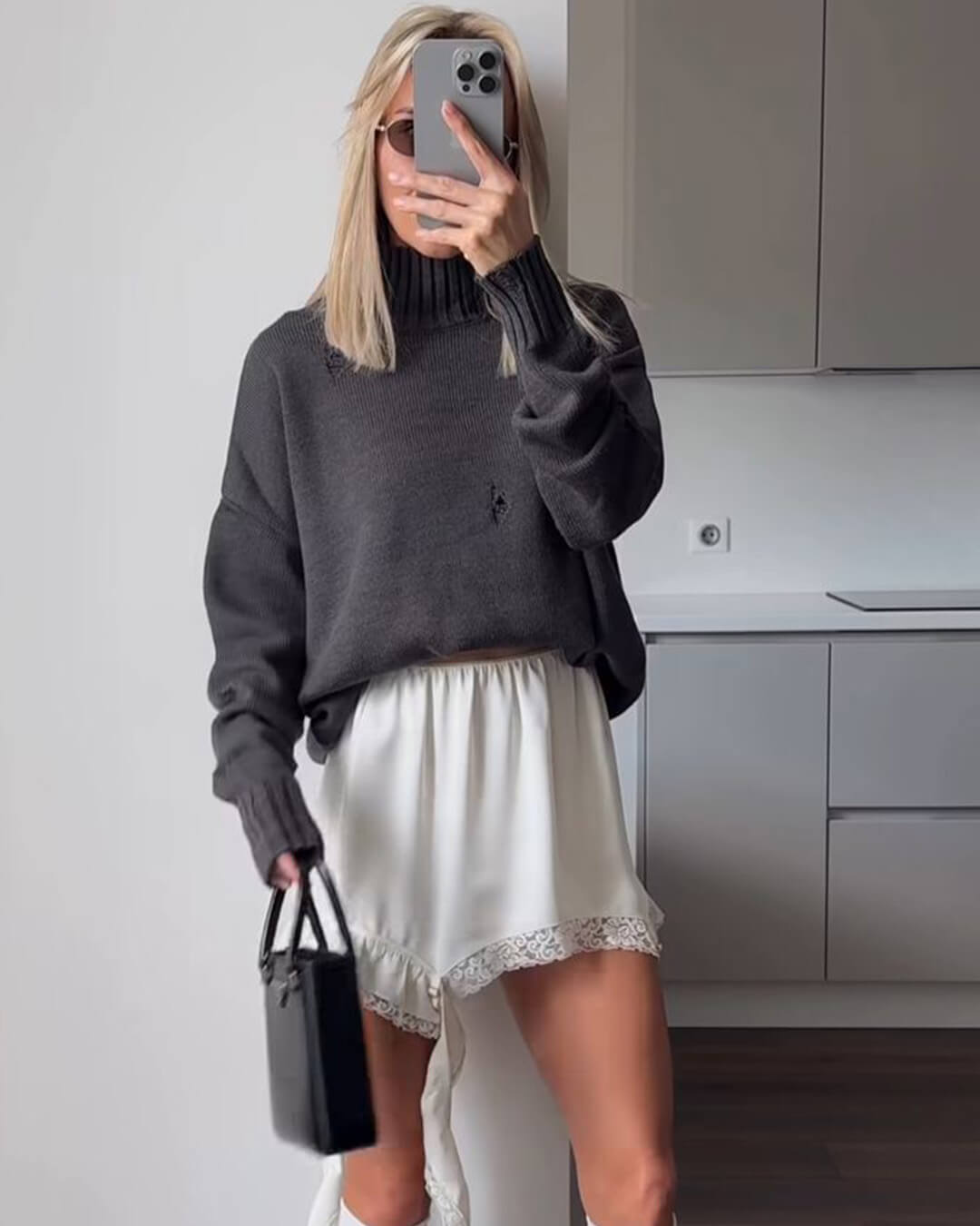 Jupe midi Susan asymétrique en satin