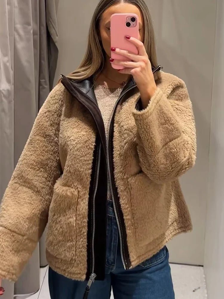 Veste Carol en simili cuir à col montant