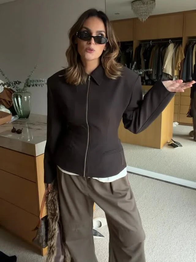 Veste Hazeline avec fermeture éclair et taille froncée