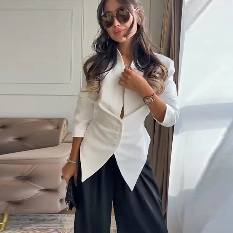 Blazer cintré à épaules marquées Tricia