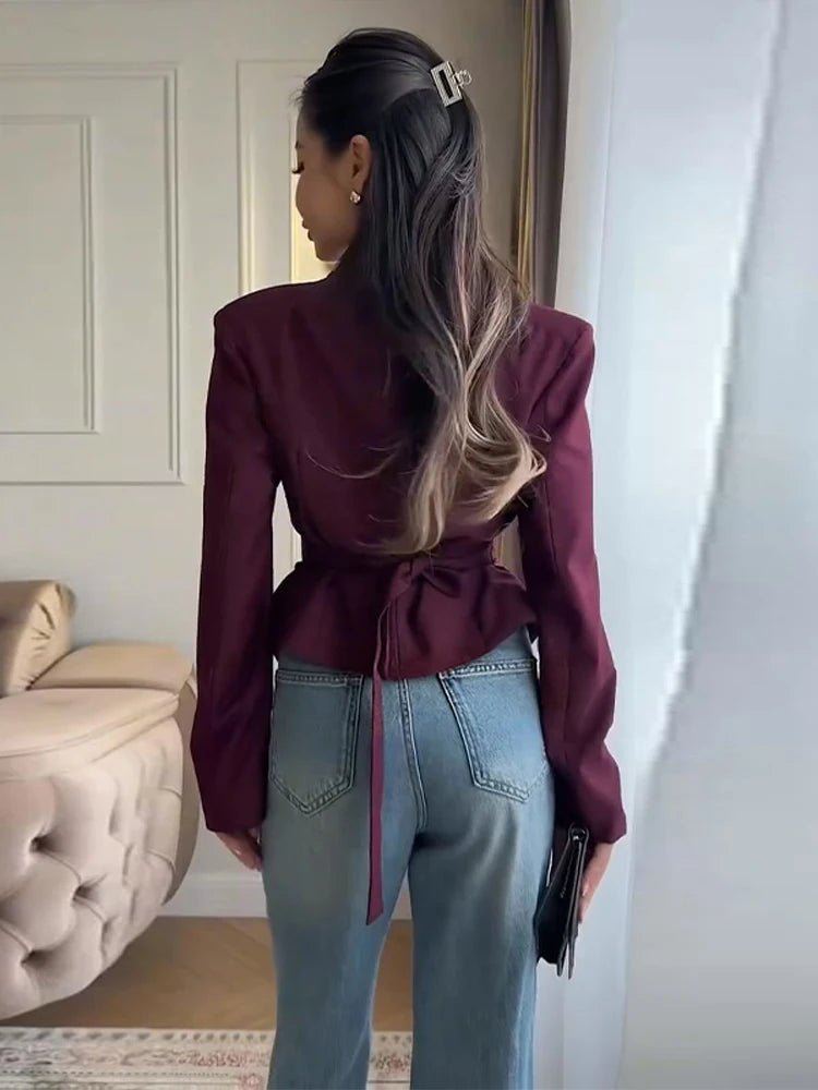 Blazer cintré à épaules marquées Tricia