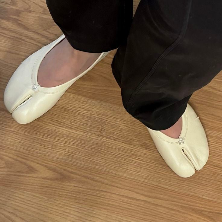 Ballerines Elizabeth à bout fendu