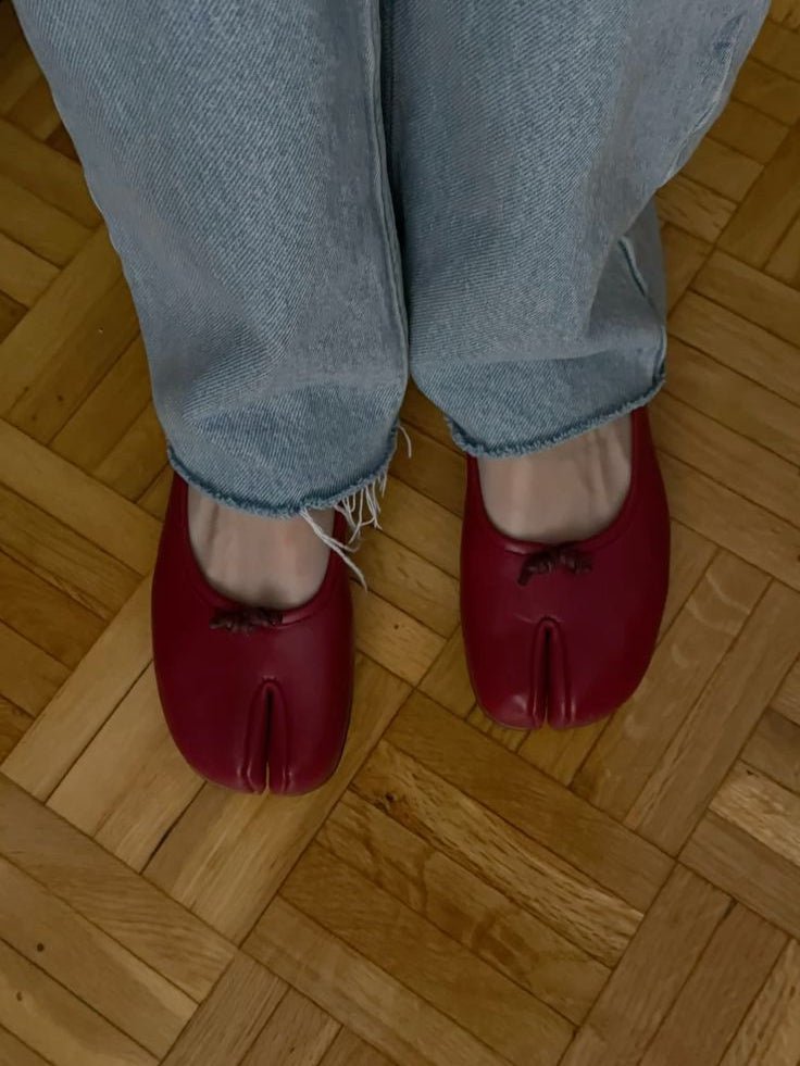 Ballerines Elizabeth à bout fendu