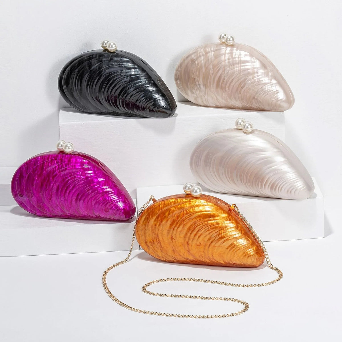Pochette Valentina en forme de coquillage