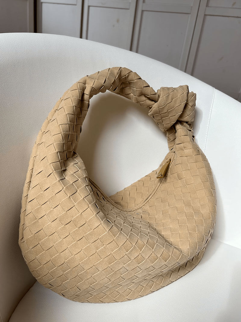 Sac bandoulière moyen en daim tressé
