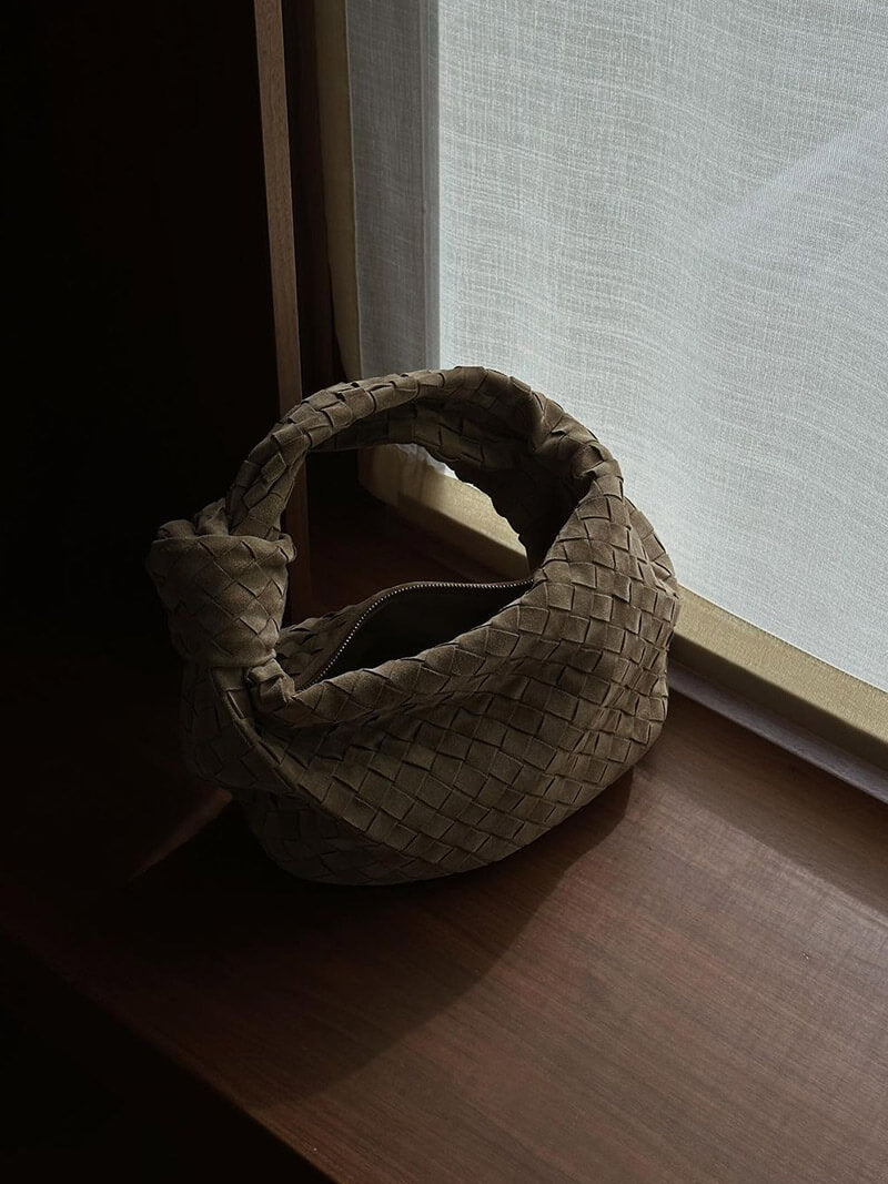 Sac bandoulière moyen en daim tressé