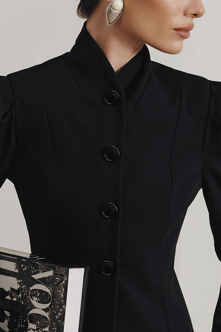 Blazer français à col montant et à volant