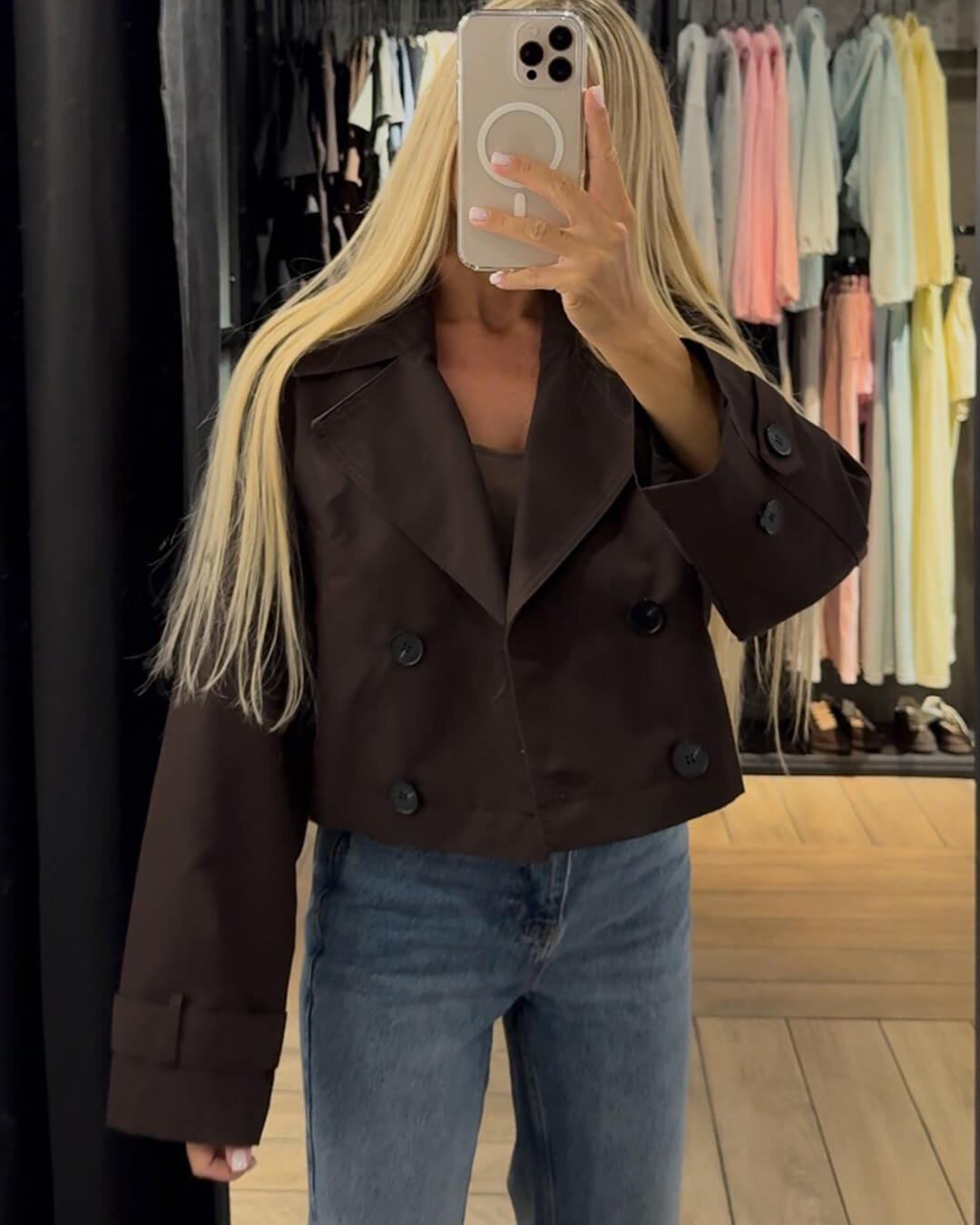 Trench court Janice