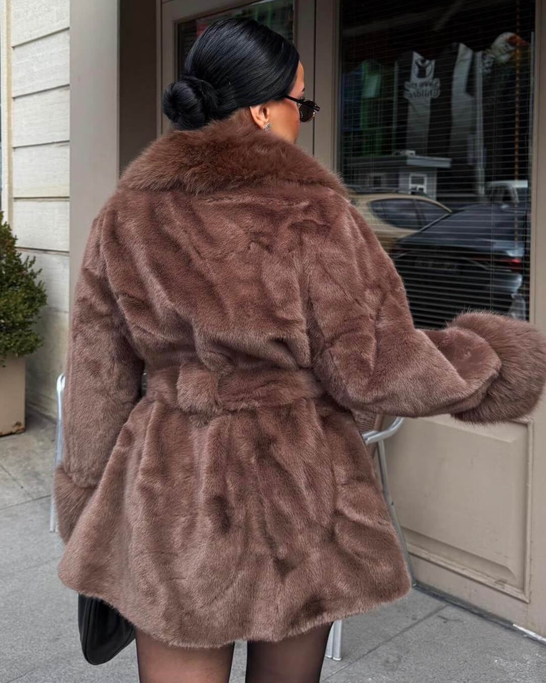 Manteau Jessa avec bordure en fausse fourrure