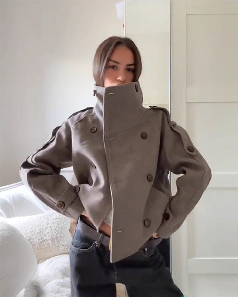 Manteau Rhea à col montant et boutonnage