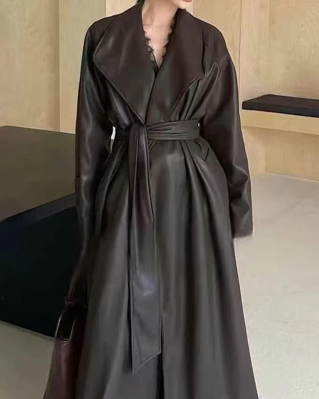 Manteau long style trench en similicuir Shiela
