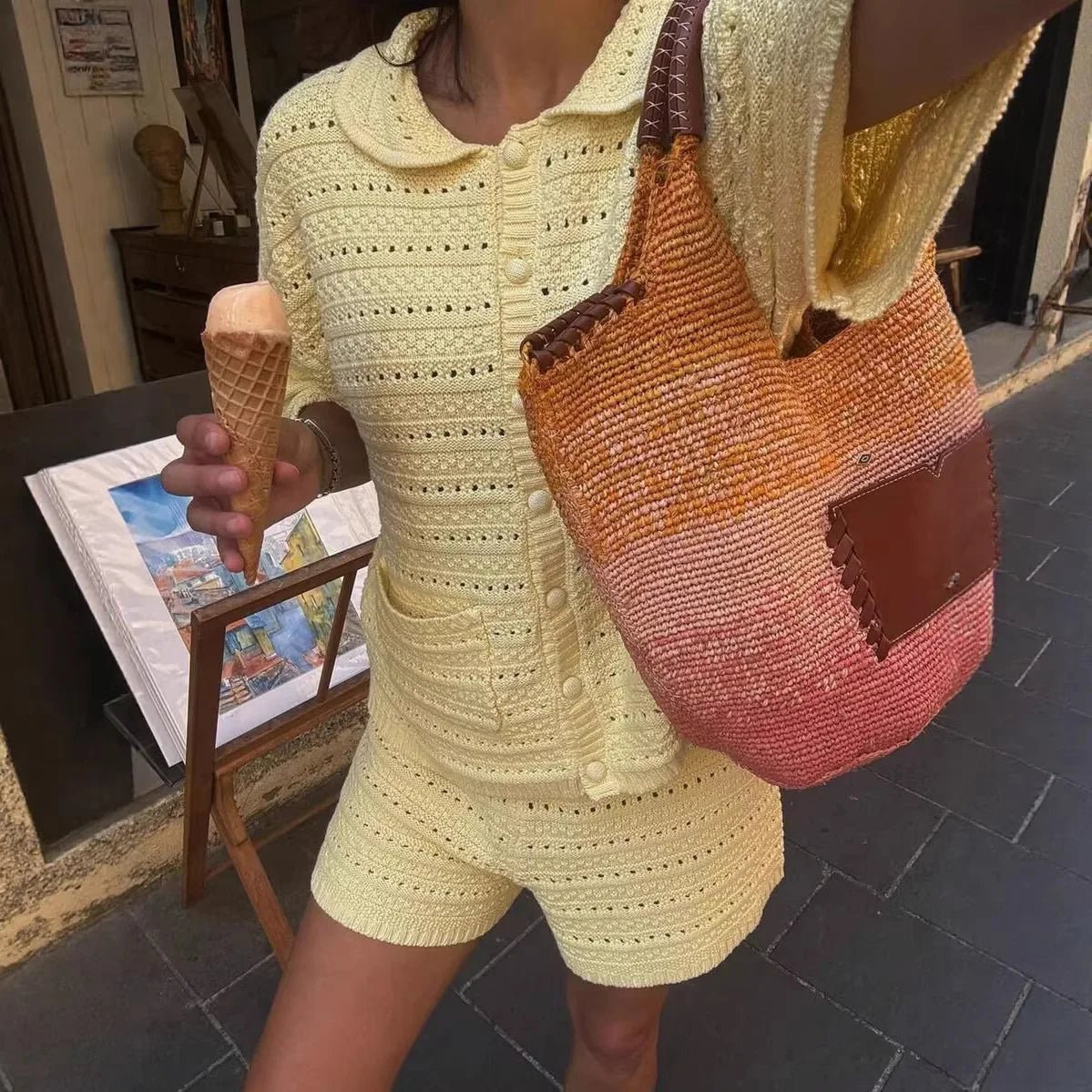 Ensemble Sasha composé d’un cardigan en maille unie et d’un short