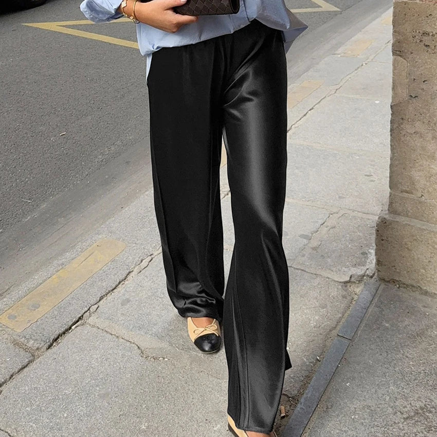 Pantalon flare en satin Cameron