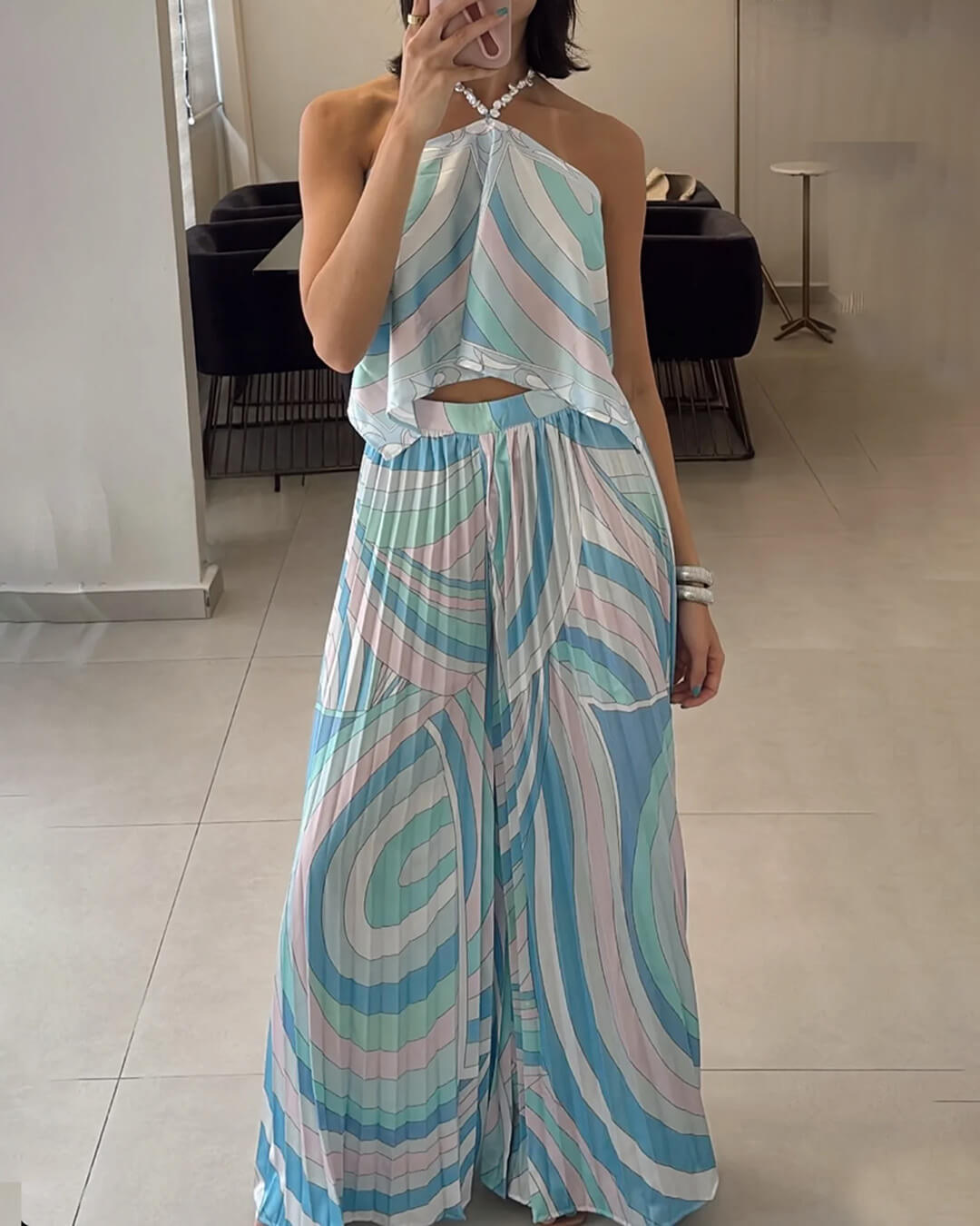 Ensemble coordonné Nora avec pantalon capri plissé