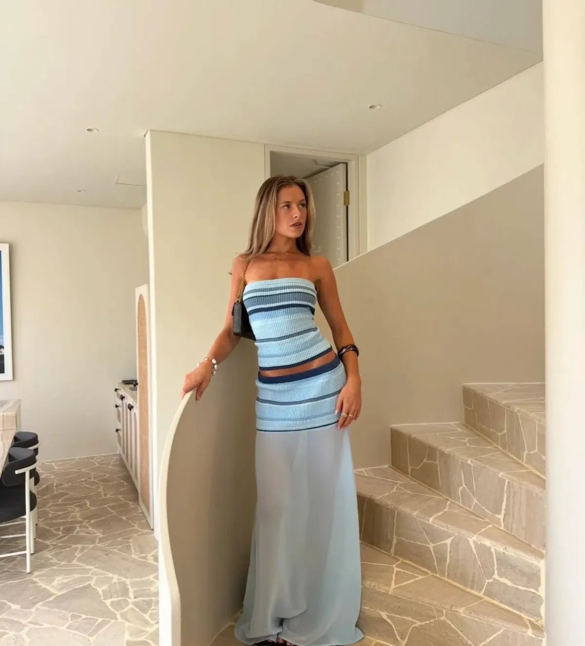 Ensemble Miriam avec haut bandeau rayé et jupe transparente