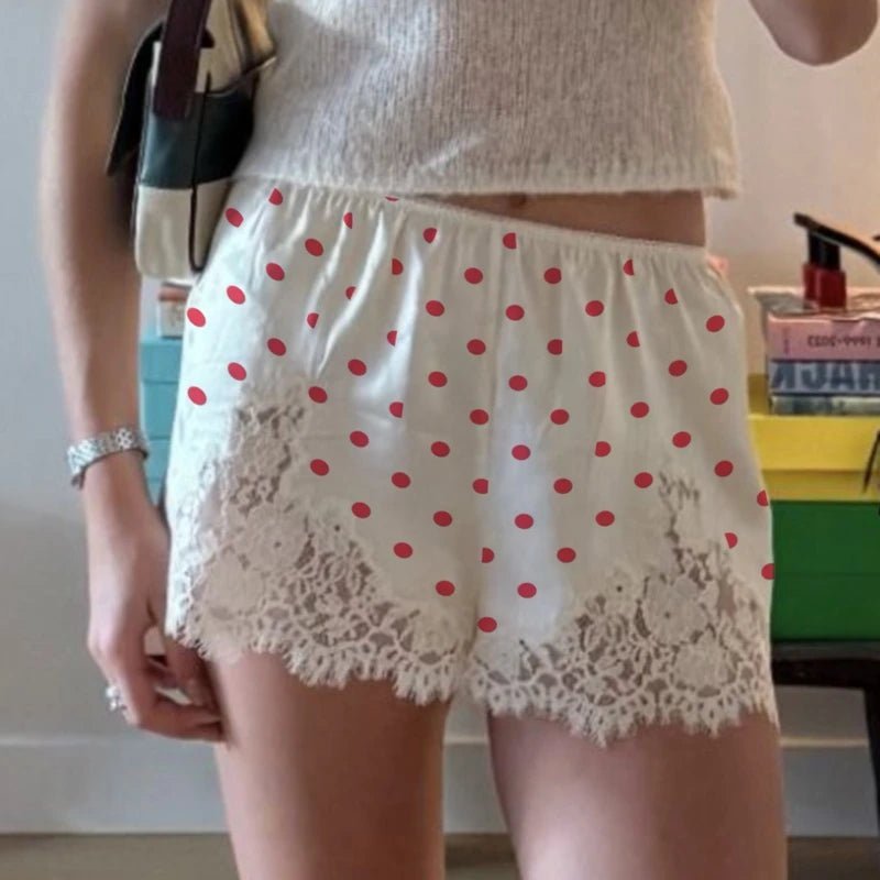 Short Lucy en satin avec dentelle et pois