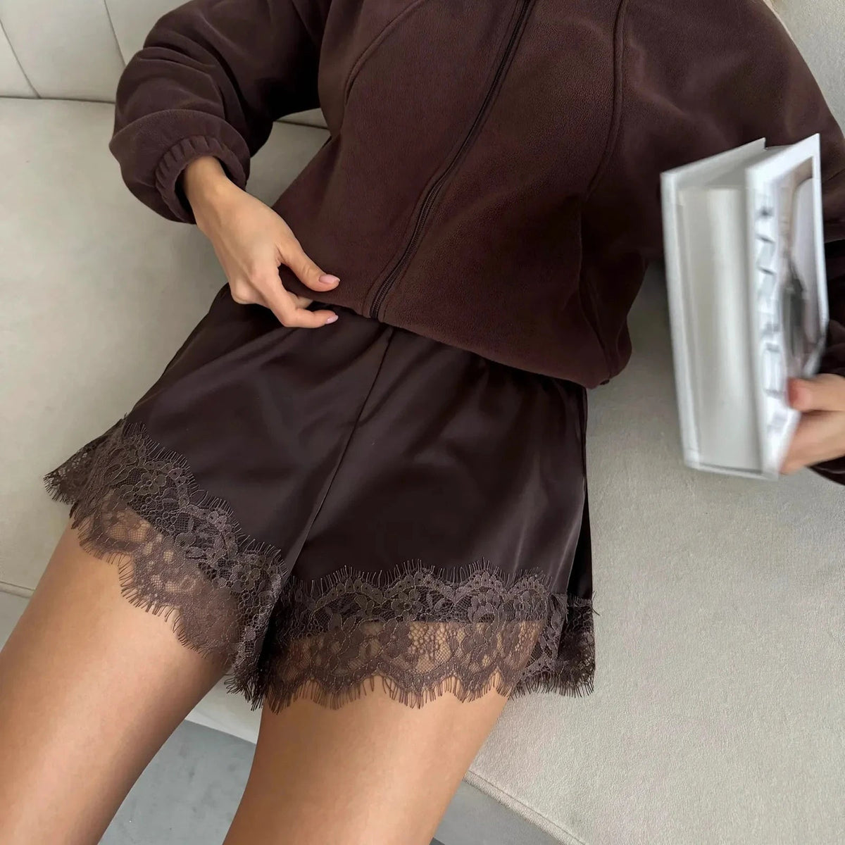 Short en satin avec dentelle Suzette