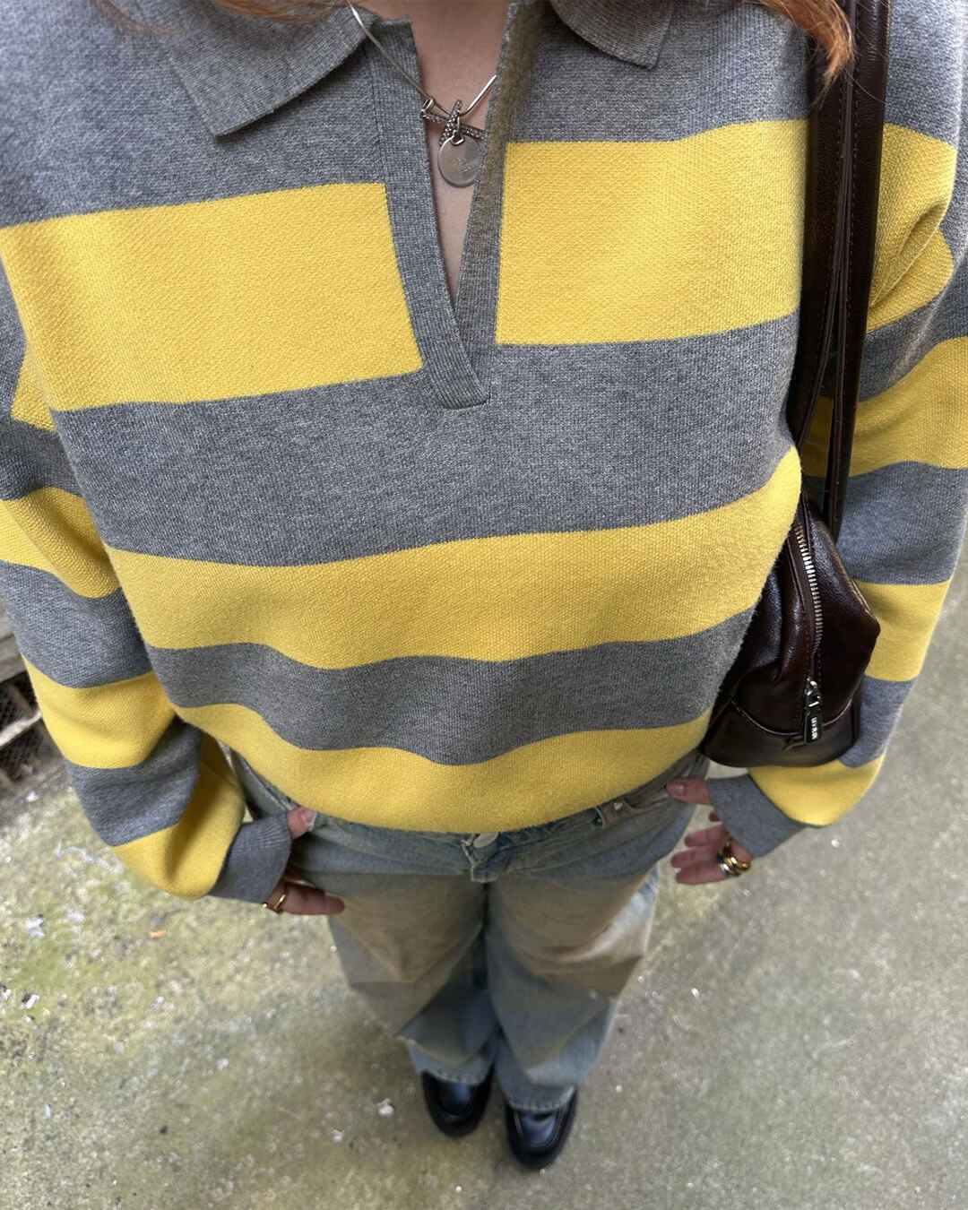 Pull en maille rayé à col en V pour femme