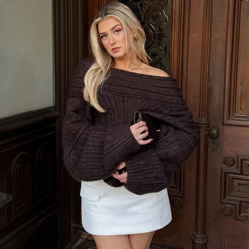 Aelwen en jersey à épaules dénudées