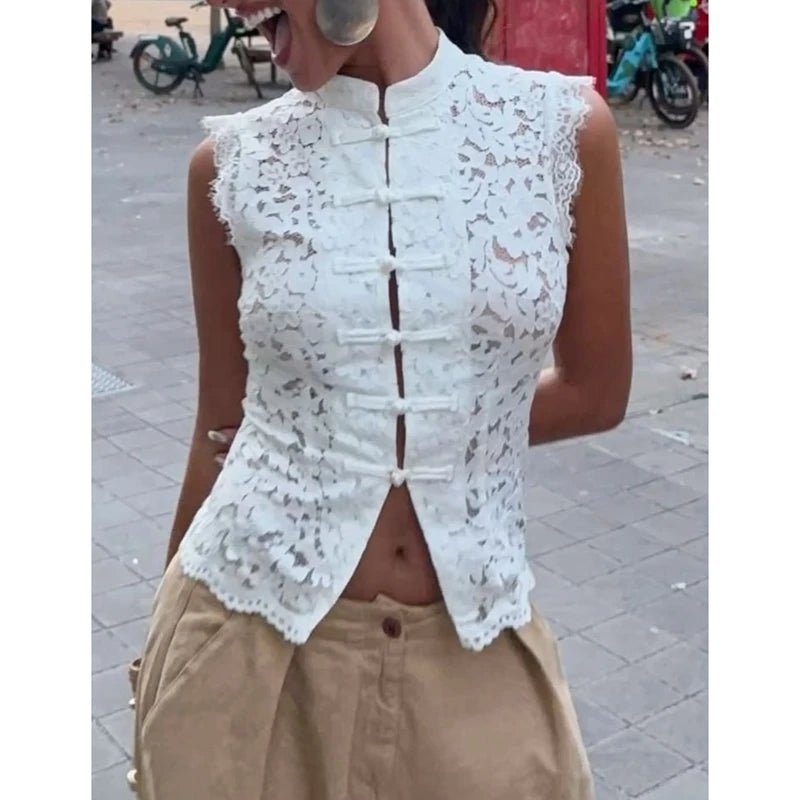 Blouse Beatrix en dentelle transparente à col mandarin