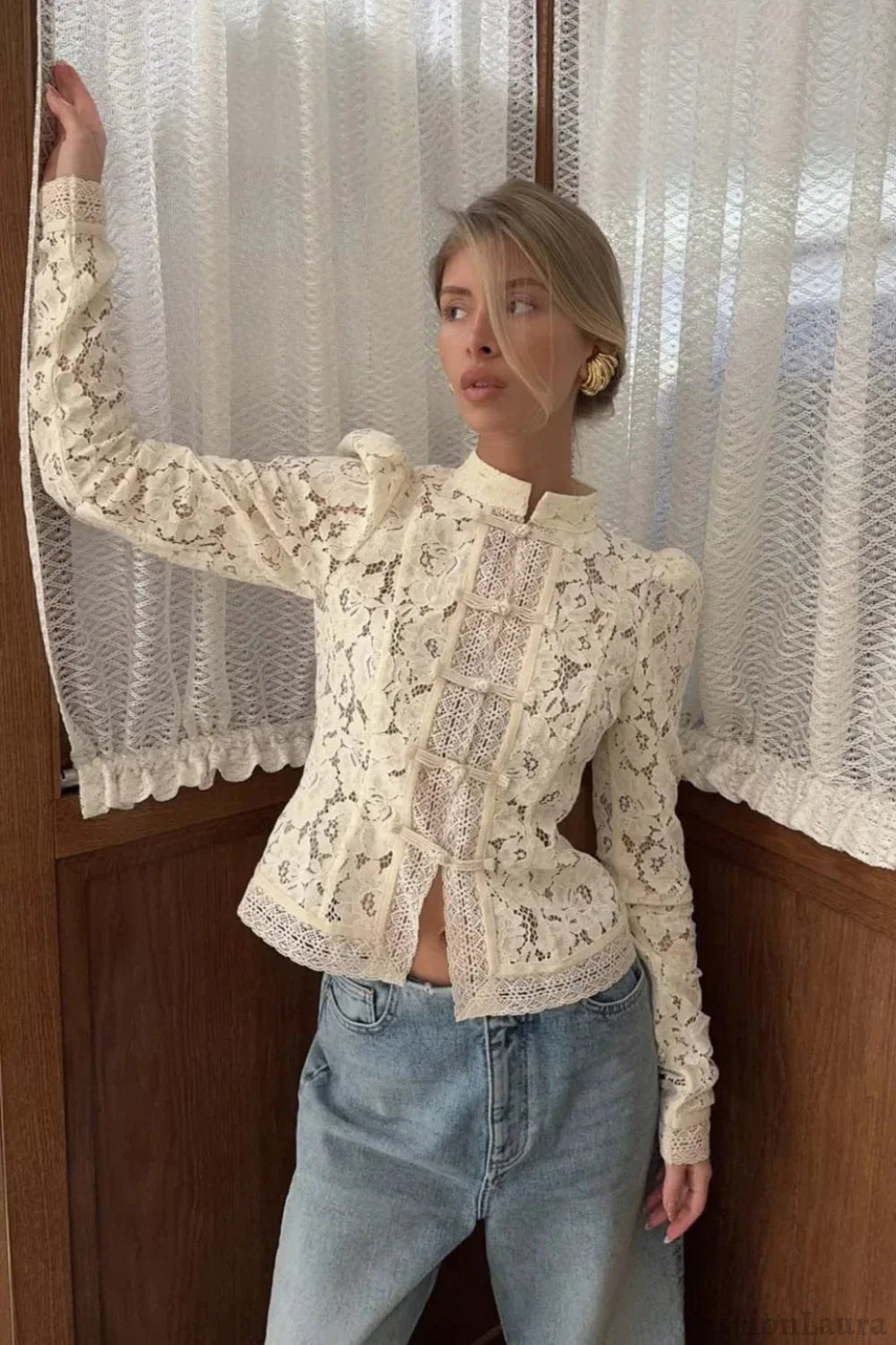 Blouse Claire élégante en dentelle