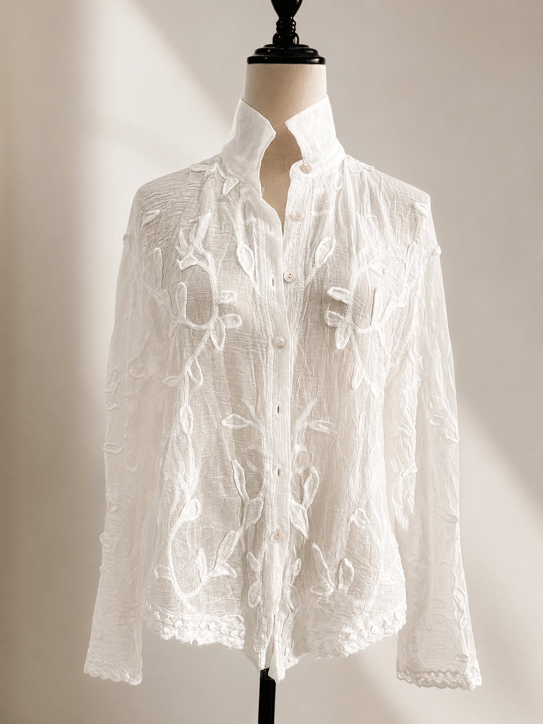 Blouse Tina brodée à manches longues