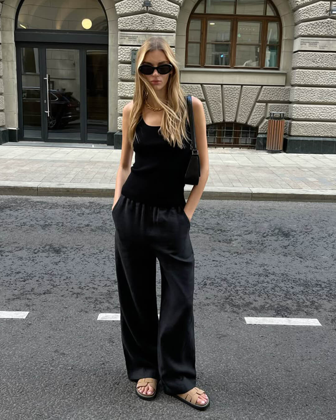 Pantalon Wendy à jambes larges en satin