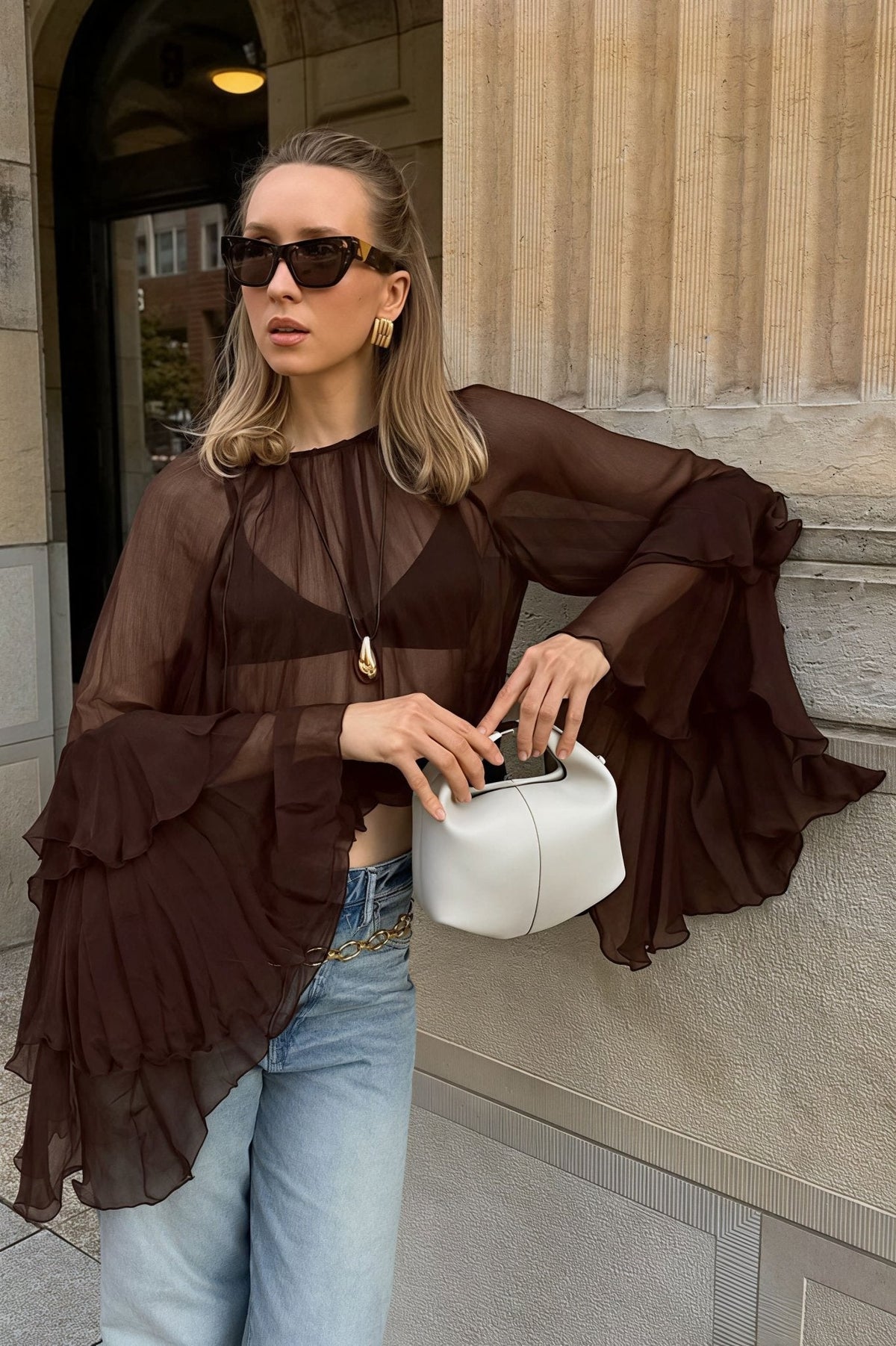 Blouse Greta en chiffon à manches évasées et volants