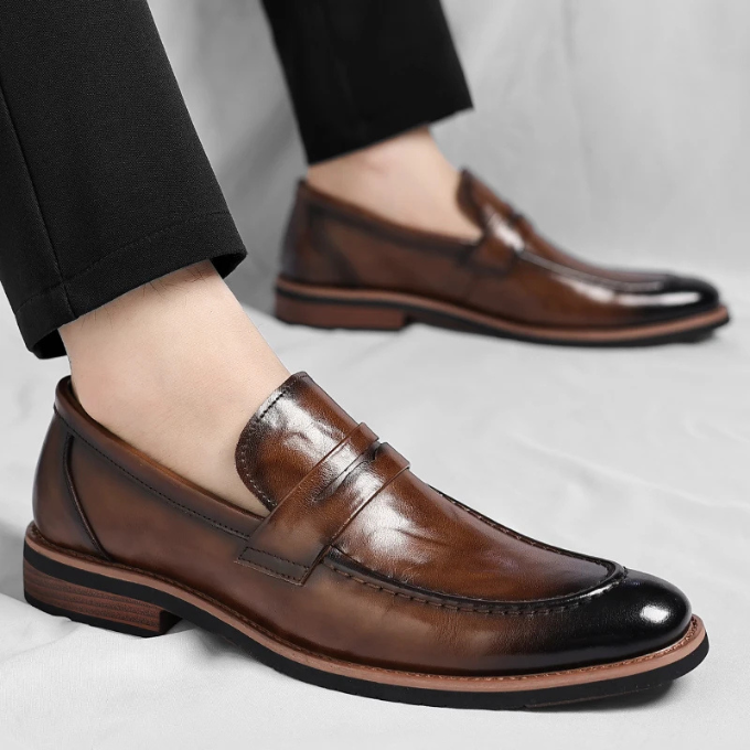 Les chaussures en cuir Metro classiques