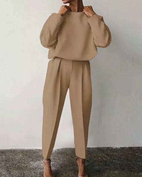 Ensemble T-Shirt Style Tailleur et Pantalon