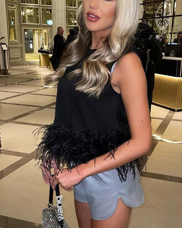 Top Chic Sans Manches, Ceinture à Plumes