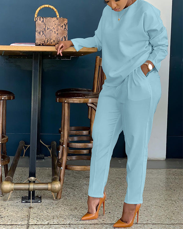 Ensemble T-Shirt Style Tailleur et Pantalon