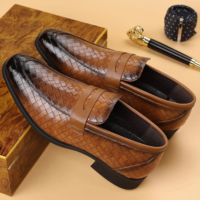 Les mocassins en cuir tressé Corté