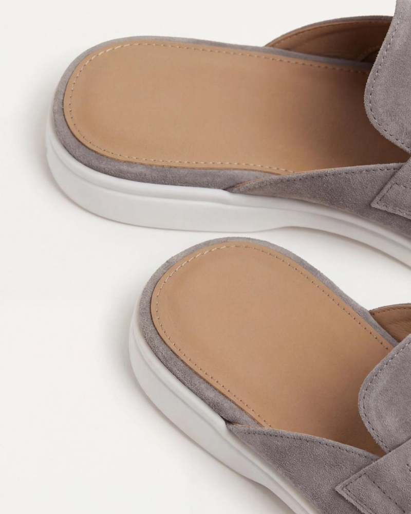 Mule Saint-Tropez gris clair — détail