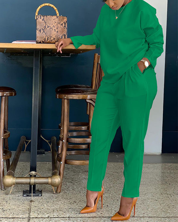 Ensemble T-Shirt Style Tailleur et Pantalon