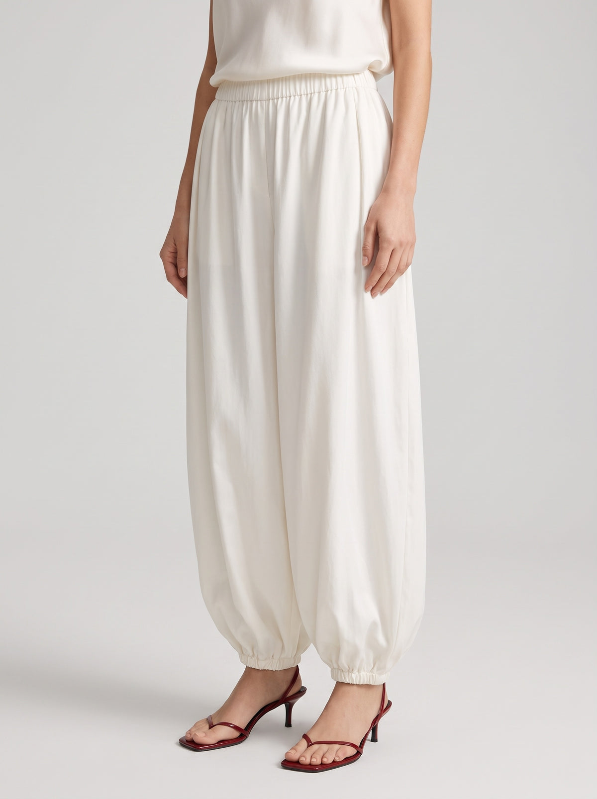 Inga Cotton Elastic-Waist Baggy Pants — Cream