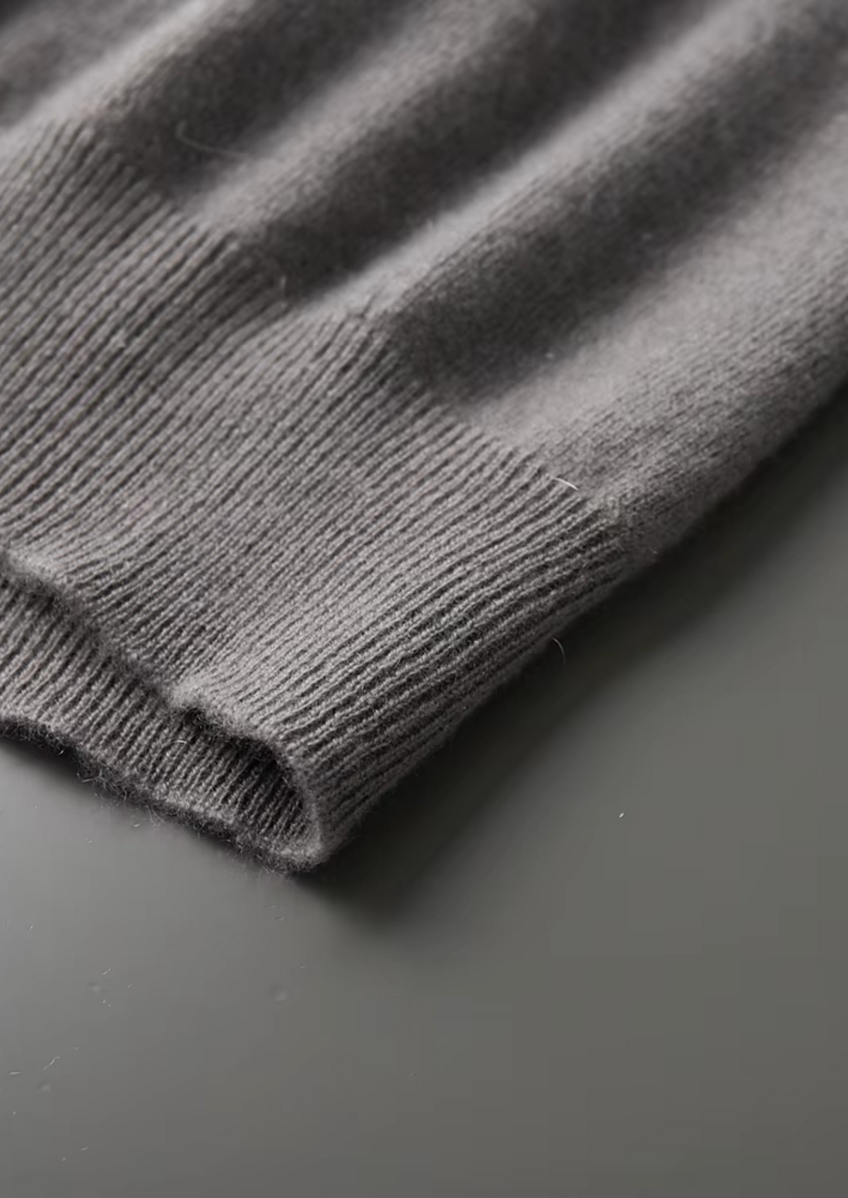T-Shirt col montant en cachemire premium truffe cendrée